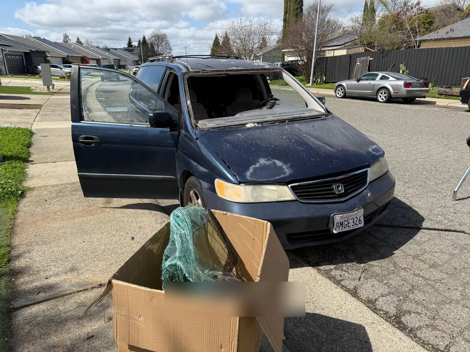 Honda rear window replacement by Very Smooth Auto Glass