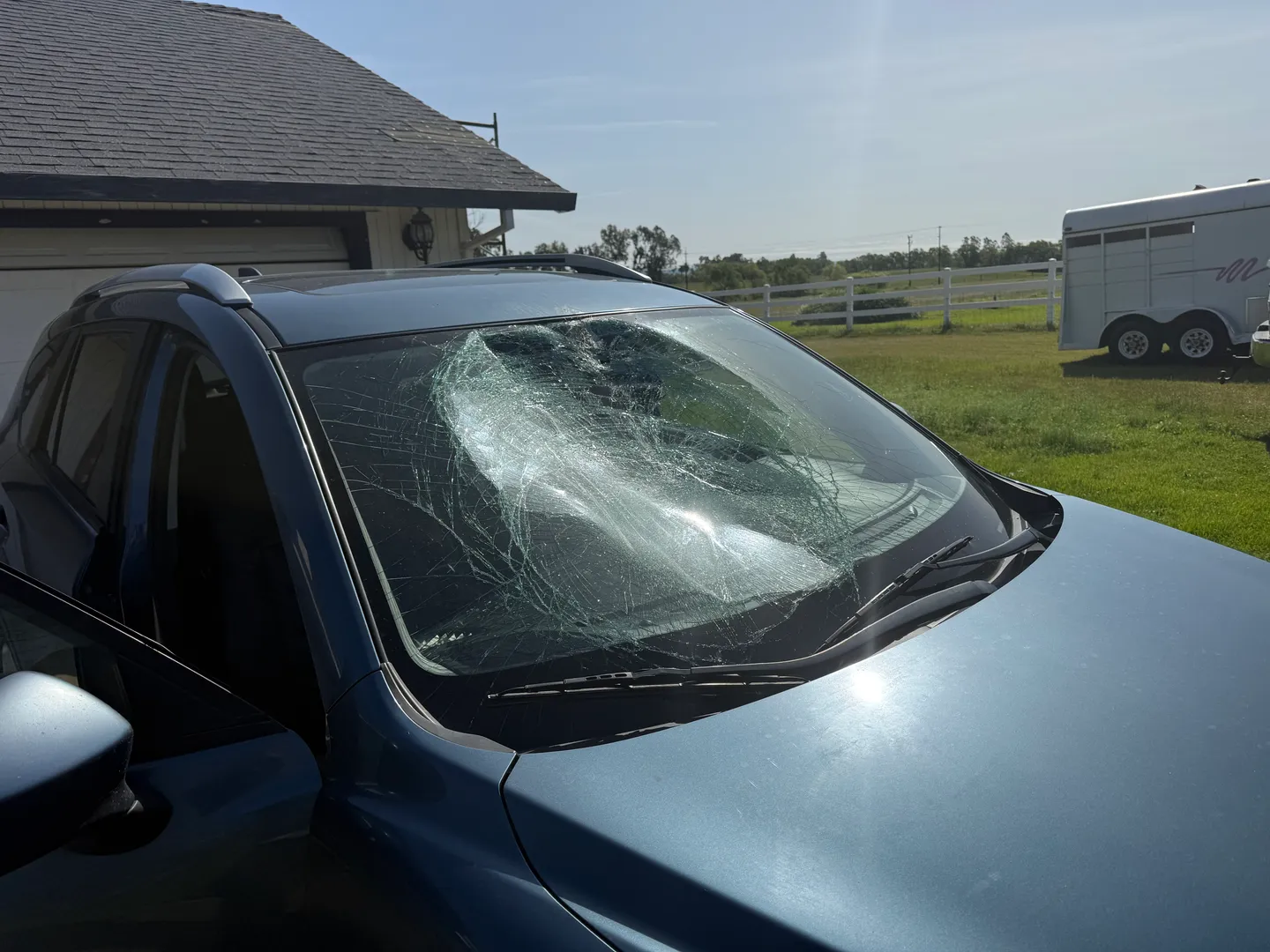 SUV windshield damage requiring full replacement